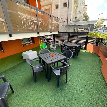 Hotel Venere Римини Екстериор снимка
